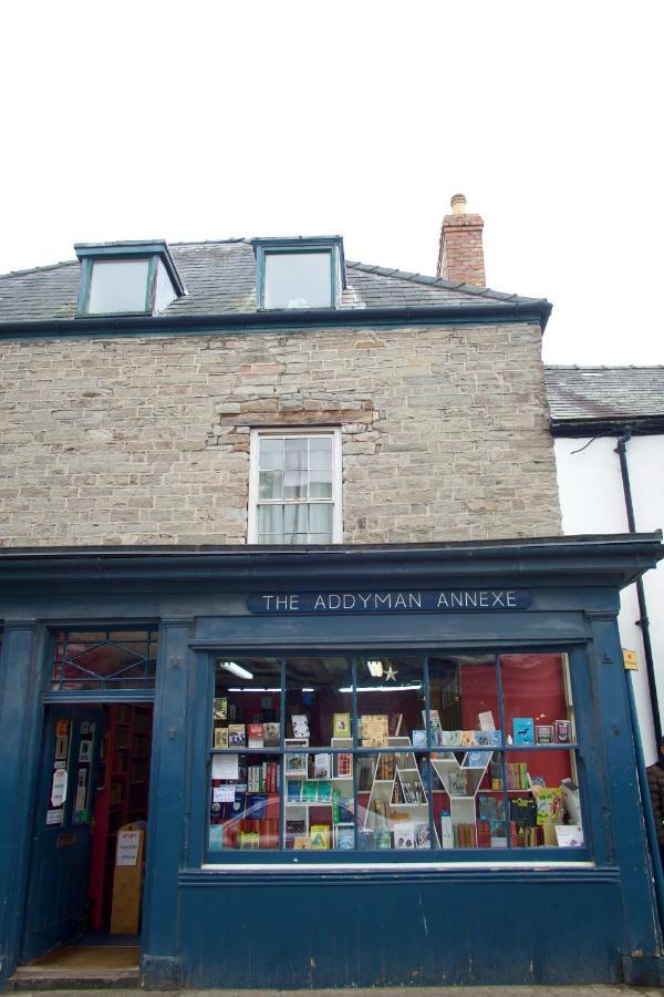 The Pavement Palace Hay-On-Wye Εξωτερικό φωτογραφία